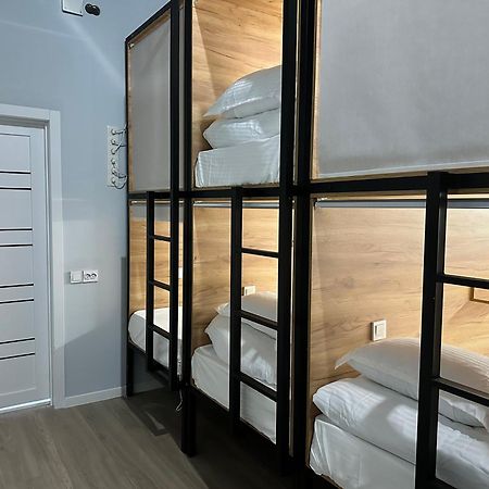 Hostel O2 アルマトイ エクステリア 写真